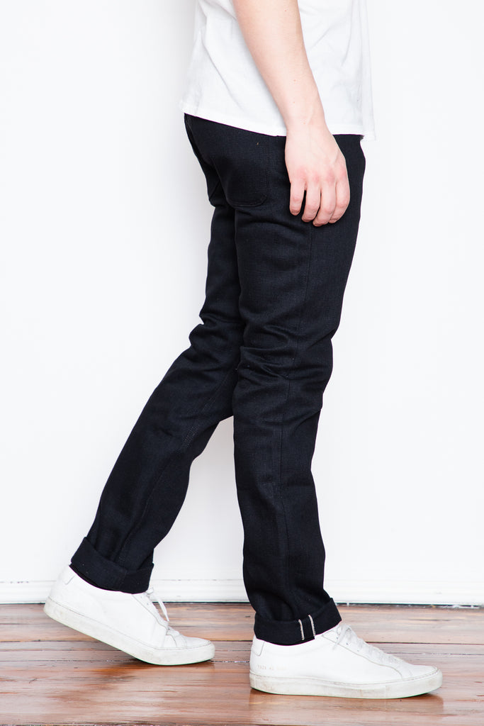 This substantial 17oz black fabric is from Japan and has been cut and sewn in America. The Avila is Freenote's slimmest fit – slim through the leg with a small taper.